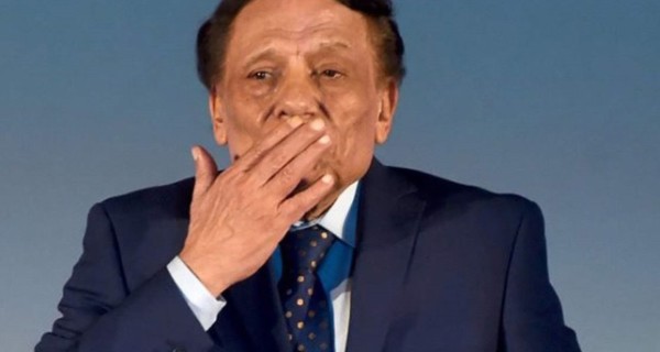 عادل إمام يعتزل الفن والتمثيل